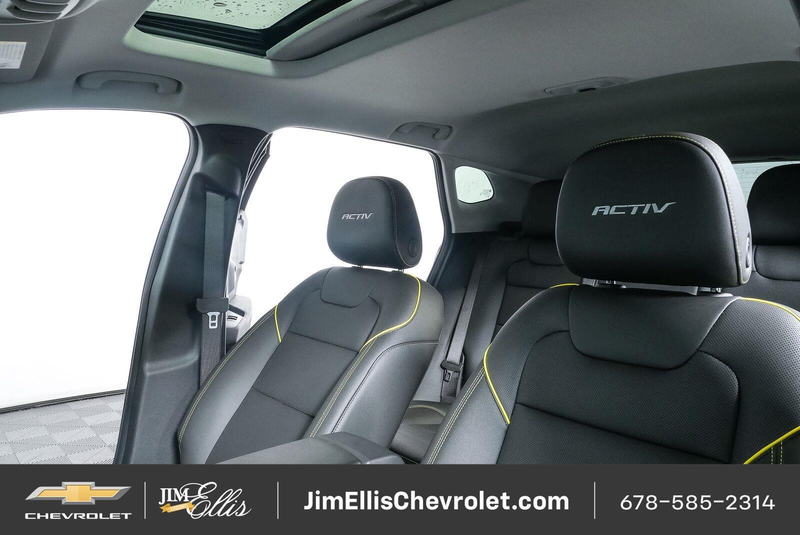 Used 2026 Chevrolet Trax ACTIV w/ Sunroof Package FWD image 5