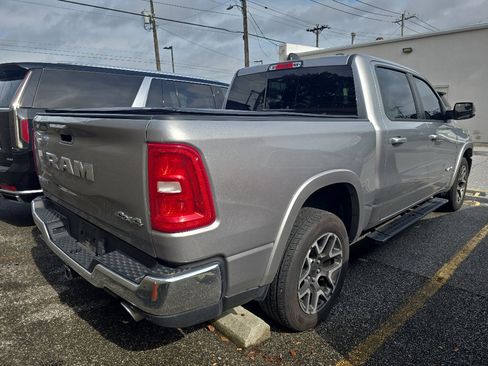 Used 2025 RAM 1500 Laramie AWD/4WD image 4