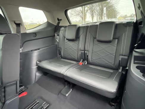 New 2026 Volkswagen Atlas SE FWD image 13