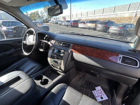 Used 2014 GMC Yukon XL SLT image 39