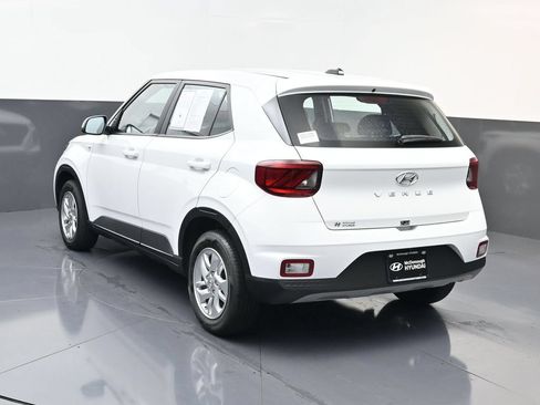 Certified 2026 Hyundai Venue SE FWD image 6