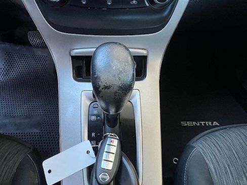 Used 2015 Nissan Sentra SV FWD image 15
