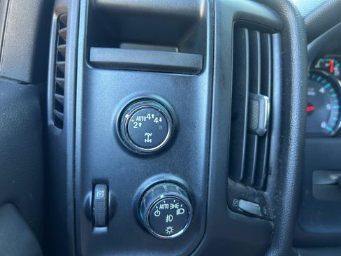 Used 2017 Chevrolet Silverado 1500 LT w/ All Star Edition AWD/4WD image 19