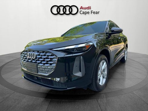 Used 2025 Audi Q5 Premium AWD/4WD image 1