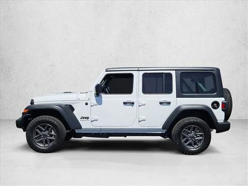 Used 2026 Jeep Wrangler Unlimited Sport AWD/4WD image 9