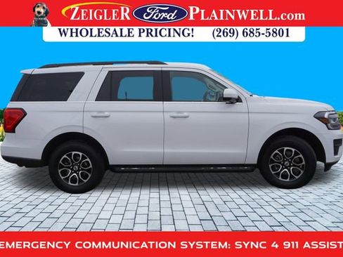 Used 2024 Ford Expedition XLT image 6