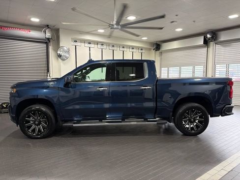 Used 2021 Chevrolet Silverado 1500 High Country RWD image 2