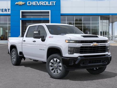 New 2026 Chevrolet Silverado 2500 Custom w/ Custom Value Package AWD/4WD image 7