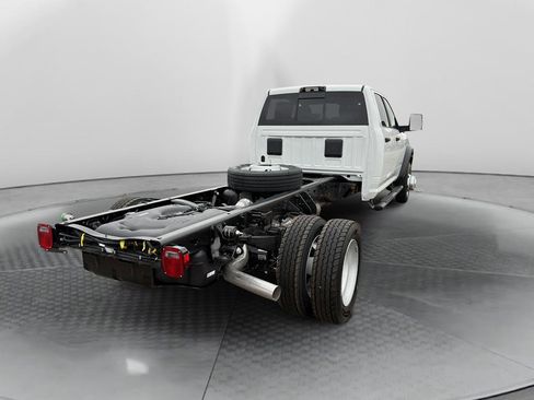 New 2026 RAM 5500 4x4 Crew Cab image 5