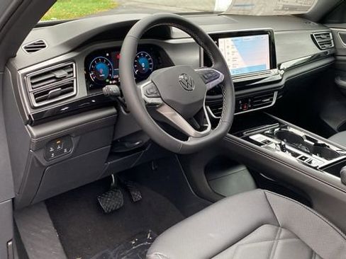 New 2026 Volkswagen Atlas Cross Sport SE AWD/4WD image 11