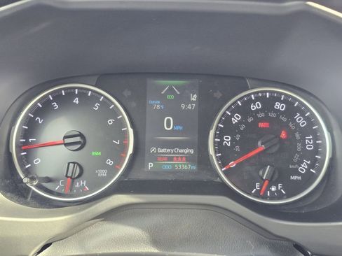 Used 2022 Toyota RAV4 XLE Premium AWD/4WD image 14