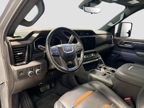 Used 2025 GMC Sierra 3500 AT4 w/ AT4 Premium Plus Package AWD/4WD image 9