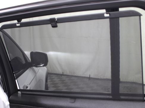 Used 2024 Jeep Grand Cherokee Limited w/ Luxury Tech Group II image 27