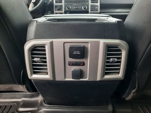 Used 2016 Ford F150 Lariat w/ Equipment Group 502A Luxury AWD/4WD image 12
