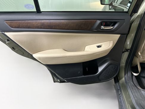 Used 2017 Subaru Outback 2.5i Limited w/ Popular Package #5 image 26