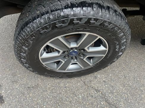 Used 2016 Ford F150 XLT w/ Equipment Group 302A Luxury image 18