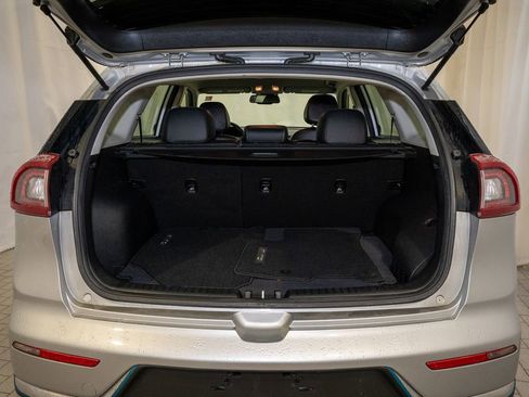 Used 2019 Kia Niro EX image 6