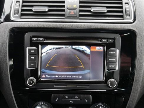 Used 2015 Volkswagen Jetta TDI SE image 29