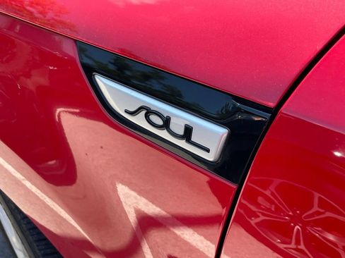 Used 2015 Kia Soul + FWD image 5