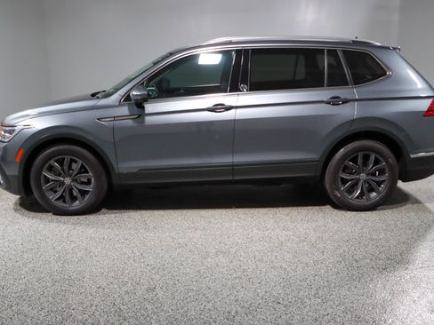 Used 2023 Volkswagen Tiguan SE FWD image 10