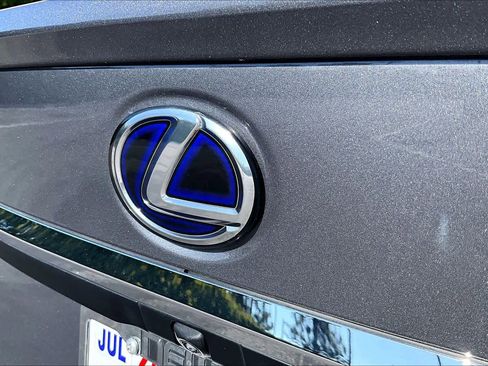 Used 2021 Lexus ES 300h w/ Premium Package FWD image 29