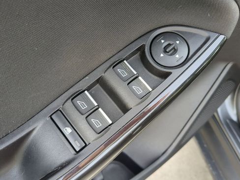 Used 2017 Ford Focus Titanium image 20