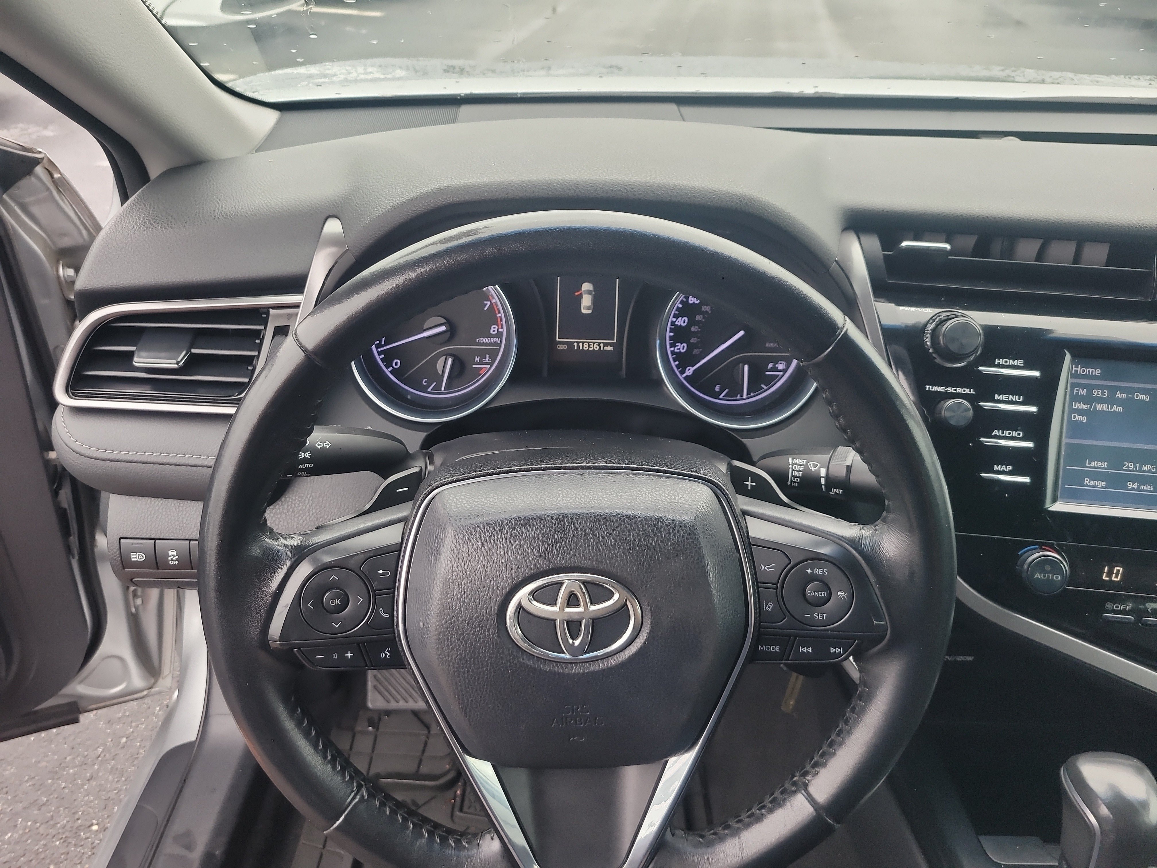 Used 2019 Toyota Camry SE FWD image 25