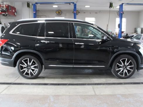 Used 2019 Honda Pilot Elite image 9