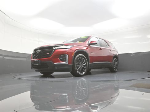 Used 2023 Chevrolet Traverse RS w/ LPO, Floor Liner Package AWD/4WD image 11