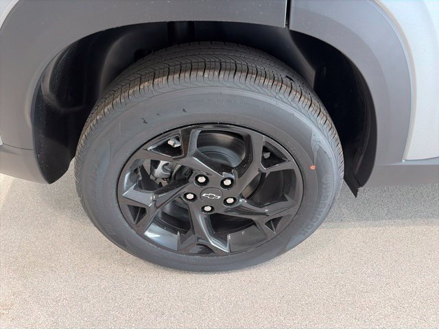 New 2026 Chevrolet Trax LT w/ Driver Confidence Package FWD image 7