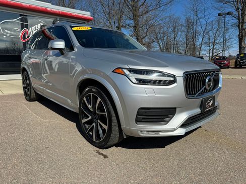 Used 2020 Volvo XC90 T6 Momentum w/ Protection Package Premier image 2