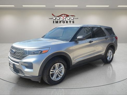 Used 2022 Ford Explorer 4WD image 2