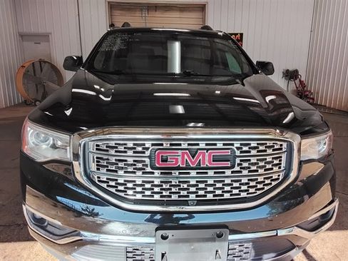 Used 2018 GMC Acadia Denali w/ Technology Package image 7