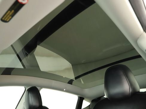 Used 2023 Tesla Model Y Performance AWD/4WD image 25