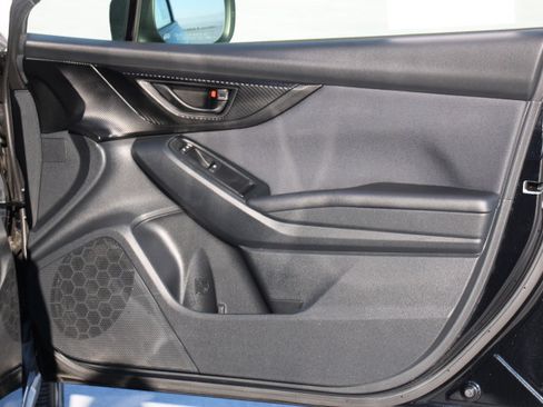 Used 2019 Subaru Crosstrek 2.0i Premium image 17