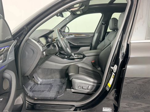 Used 2024 BMW X3 xDrive30i w/ Premium Package AWD/4WD image 9