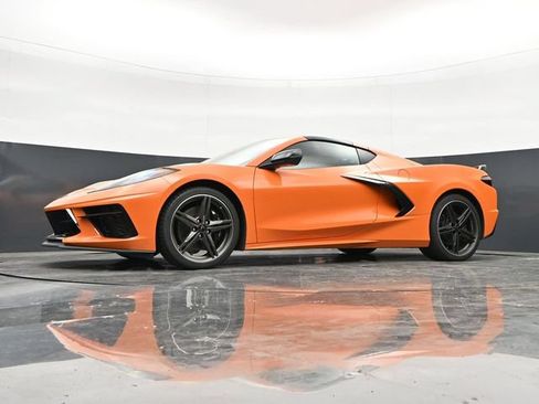Used 2024 Chevrolet Corvette Stingray Premium Cpe w/ Z51 Performance Package RWD image 43