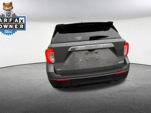 Used 2023 Ford Explorer XLT image 8