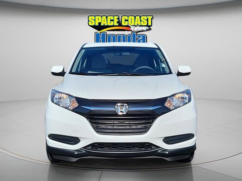 Used 2017 Honda HR-V LX image 8