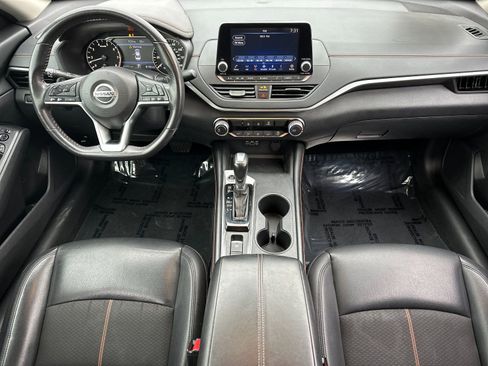 Used 2022 Nissan Altima 2.5 SR image 12