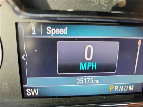 Used 2016 Buick Regal Premium w/ Driver Confidence Package #2 image 22