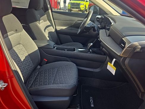 New 2026 Nissan Kicks SV image 18