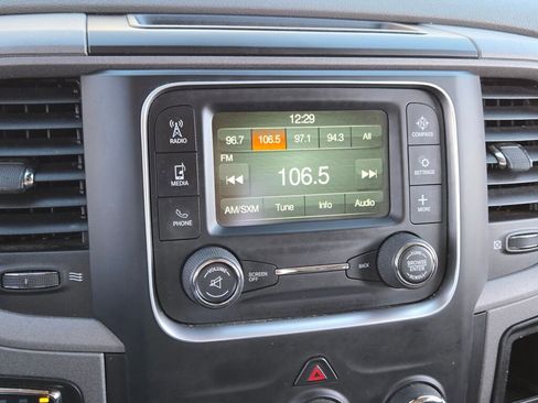 Used 2014 RAM 1500 Express image 25