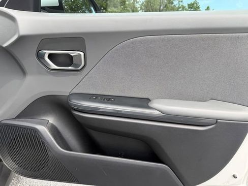 Certified 2025 Kia K4 EX FWD image 31