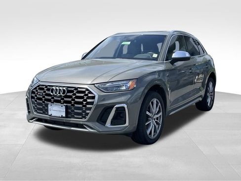 Used 2023 Audi SQ5 Premium Plus w/ Premium Plus Package AWD/4WD image 2
