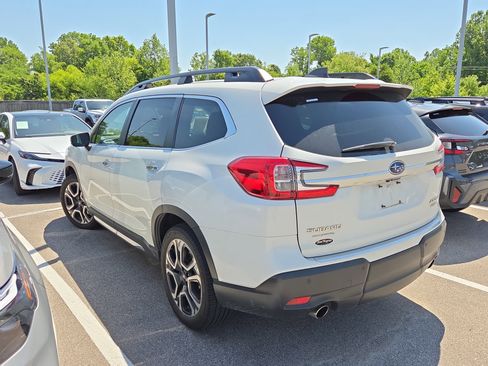 Certified 2023 Subaru Ascent Touring AWD/4WD image 5