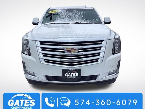 Used 2019 Cadillac Escalade ESV Platinum image 2
