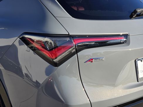 Certified 2025 Acura ADX A-Spec image 17