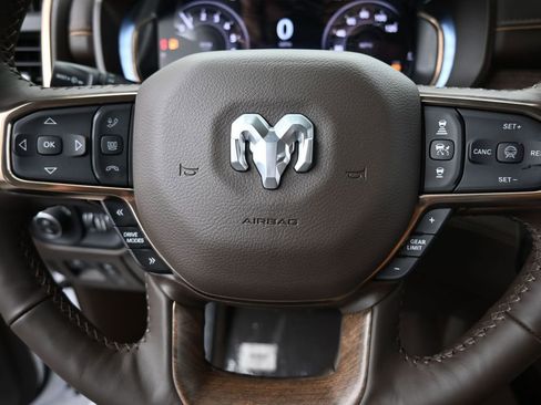 New 2025 RAM 1500 Limited image 28