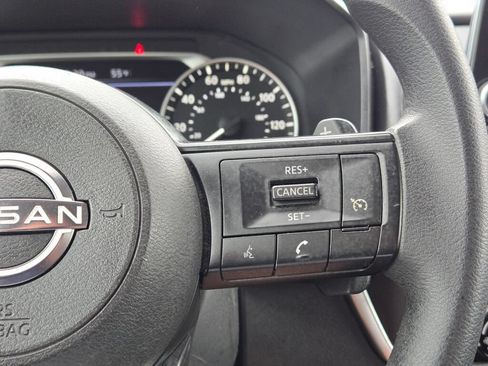 Used 2023 Nissan Rogue S AWD/4WD image 26